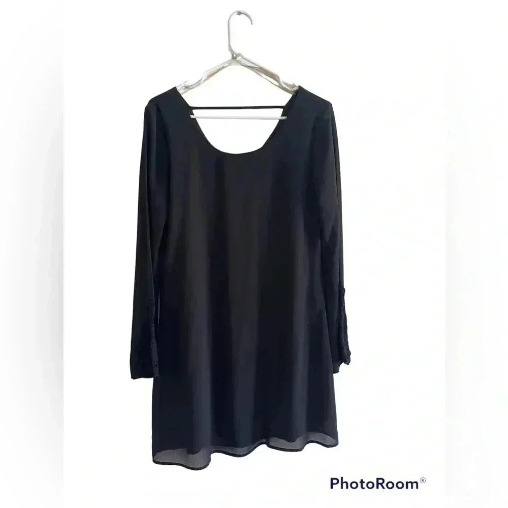 Speechless black Crochet Trim Shift Dress M